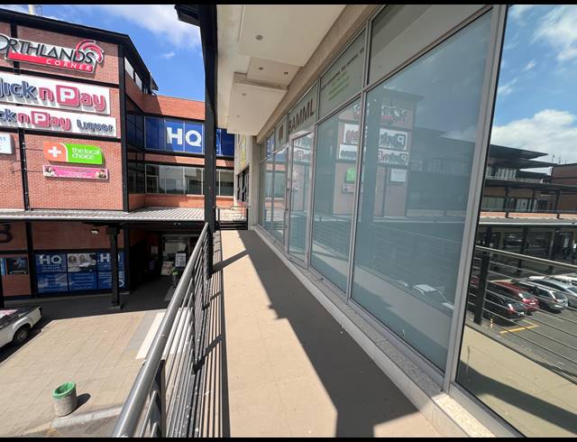 221M² RETAIL TO LET IN KYA SANDS